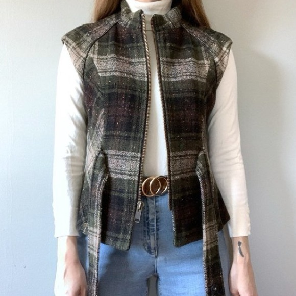 NWOT CAbi Wool Blend Vest - Picture 2 of 7